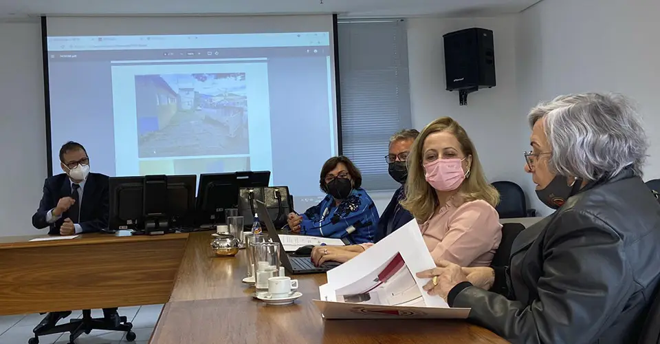 02-Adepol-MG-e-Sindepominas-participam-de-audiência-de-mediação-no-MPT-sobre-condições-das-delegacias