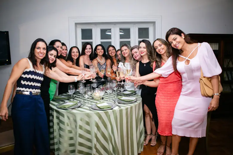 adepol-mg-faz-um-tributo-a-trajetoria-e-a-forca-de-todas-as-mulheres-01